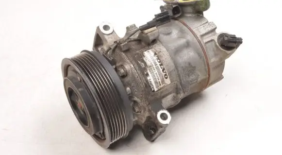 Volvo V40 Air conditioning (A/C) compressor (pump) 31469966