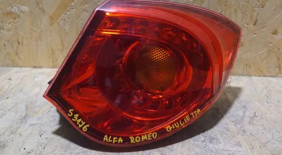 Alfa Romeo Giulietta Rear/tail lights 50513612