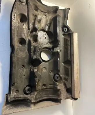 Volvo V70 Engine cover (trim) 9471710 1335