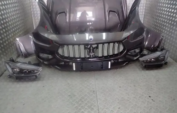 Maserati Ghibli Front piece kit 