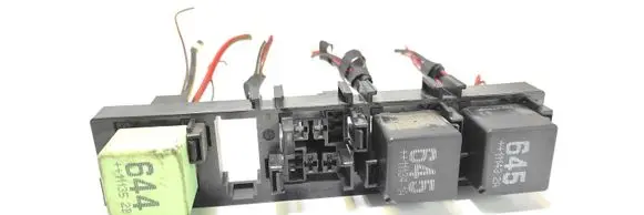 Volkswagen PASSAT B7 Fuse module 7N0937503A