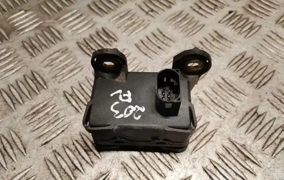 Mercedes-Benz C W203 Yaw turn rate sensor A0035429818 0035429818