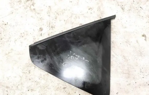 Toyota Verso Rear side window 43r00101 43r-00101