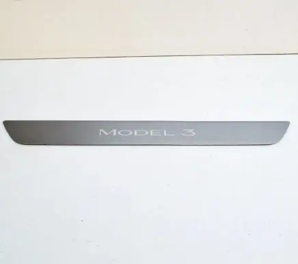 Tesla Model 3 Front sill trim cover 109084400C