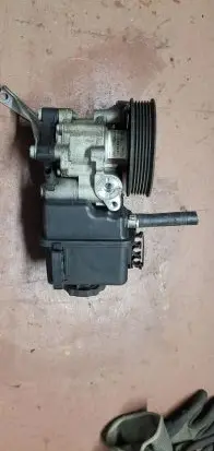 Mercedes-Benz C W204 Power steering pump 0064662601