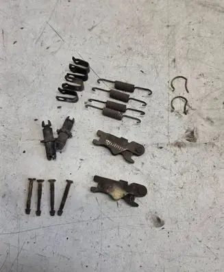 KIA Sorento Other handbrake/parking brake parts 1234