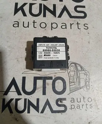 Toyota Avensis T250 Light module LCM 8996005030 3560016825 75EU3047145