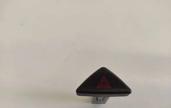 Volvo XC70 Hazard light switch 30739320 06W273