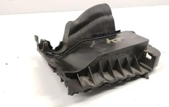 Other engine bay part