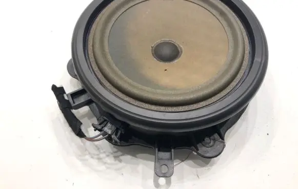 Audi A3 S3 8P Front door speaker 8P0035411