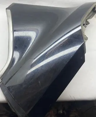 Ford B-MAX Fender trim (molding)