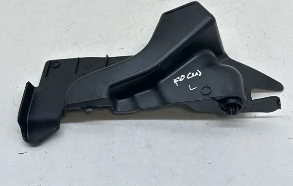 Ford Focus Fender mounting bracket JX7BA02477A