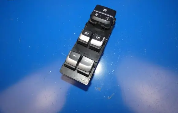 KIA Optima Electric window control switch 93570D4550 0000161