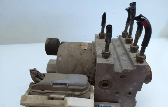 Mazda 323 F ABS Pump D211701006698