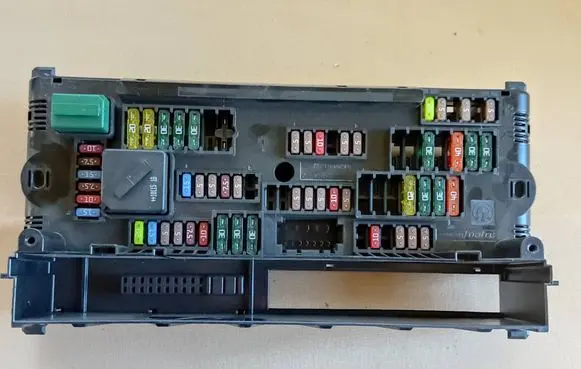 BMW X3 F25 Fuse module 9210863 61149210863