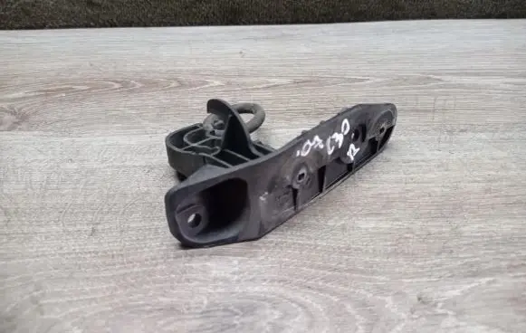 Volvo C30 Air filter cleaner box bracket assembly 3M519647