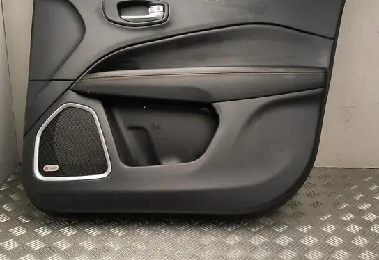 Porsche Macan (95B) Front door card panel trim 5VL82LT5AF