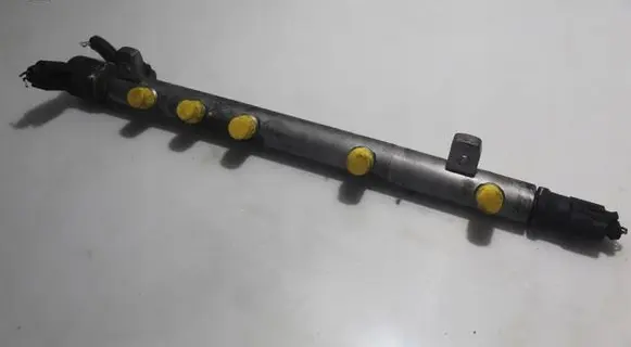Mercedes-Benz A W169 Fuel main line pipe 064007012