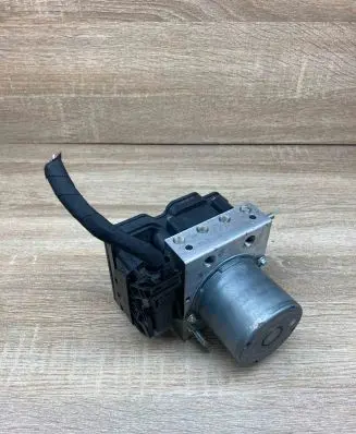 Mercedes-Benz Sprinter W906 ABS Pump A9069001904 265257797 WithPlug