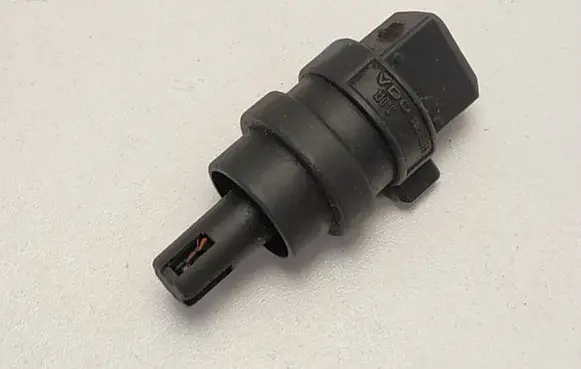 Ford Galaxy Intake air temperature sensor 028906081