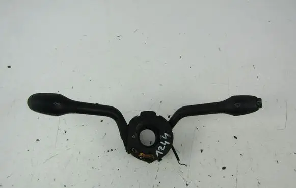 Volkswagen Polo III 6N 6N2 6NF Wiper turn signal indicator stalk/switch 
