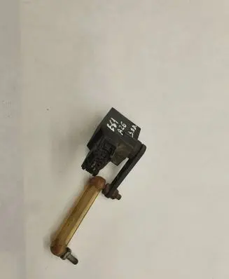 BMW 5 E60 E61 Air suspension front height level sensor 6784695