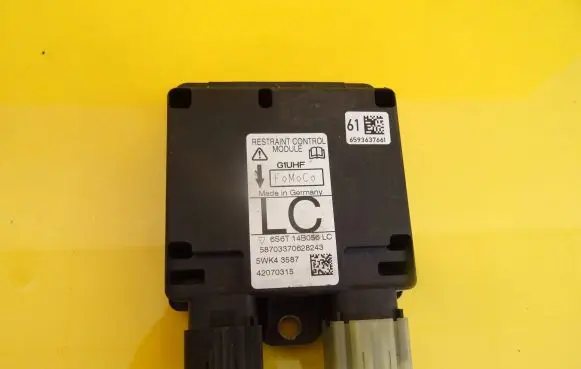 Ford Fiesta Airbag control unit/module 6S6T14B056LC 5WK43587