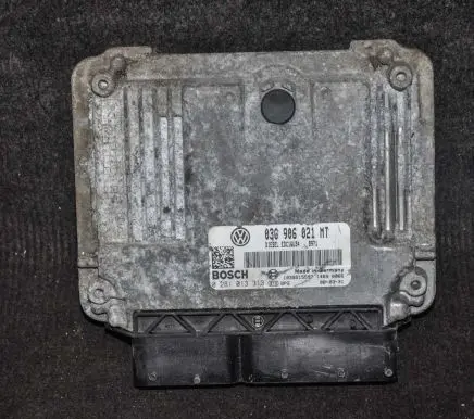 Volkswagen PASSAT B6 Engine control unit/module 03G906021MT