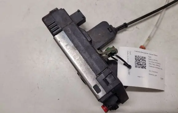 Opel Zafira A Rear door lock 24414135