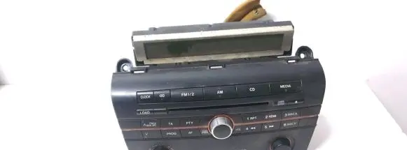 Mazda 3 I Radio/CD/DVD/GPS head unit 10R022764
