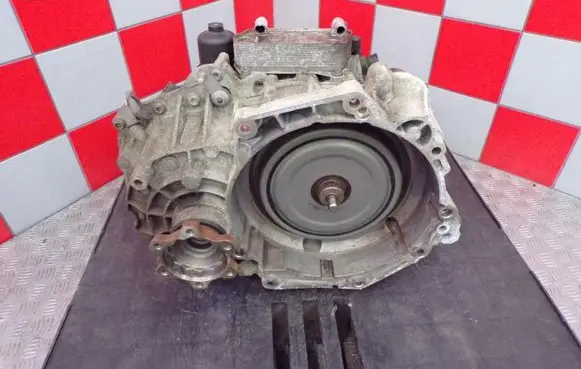 Skoda Octavia Mk3 (5E) Automatic gearbox NLP 02E300057P SK014