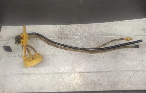 BMW 1 E81 E87 Fuel level sensor 6763888