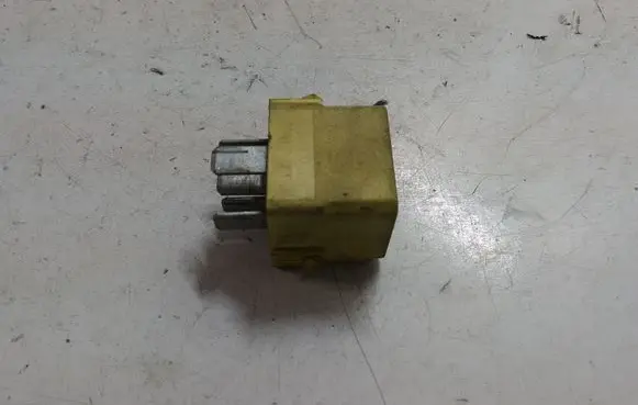 Mercedes-Benz E W210 Other relay A0025421419