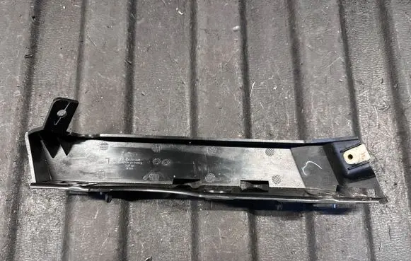 Land Rover Discovery 5 Front bumper mounting bracket HY3217A870AC