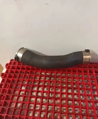 BMW 5 F10 F11 Intercooler hose/pipe S21108A 8670271512