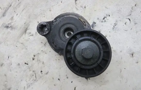 Volvo XC60 Timing belt tensioner GMAUTO4574097