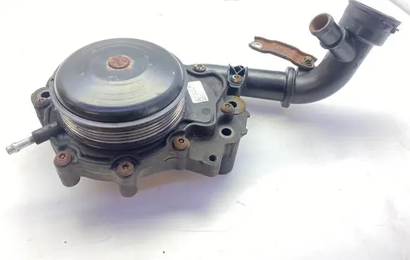 Mercedes-Benz E W212 Water pump A6512006301