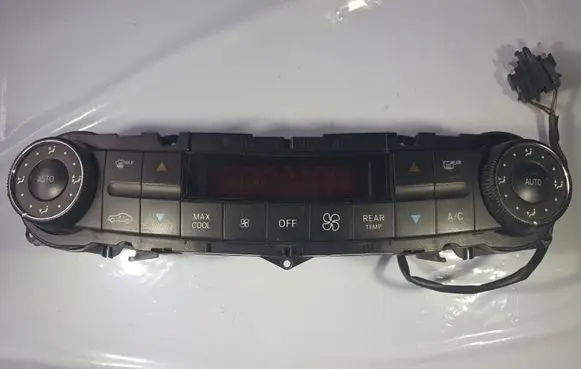 Mercedes-Benz CLS C219 Climate control unit 2198303485
