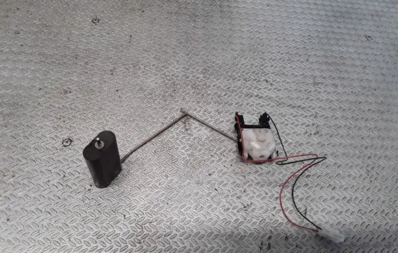 Opel Meriva A Fuel level sensor 