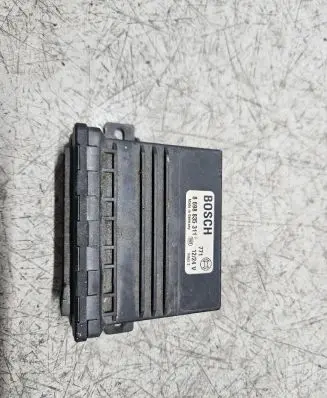 Audi A8 S8 D2 4D Parking PDC control unit/module 8698835311