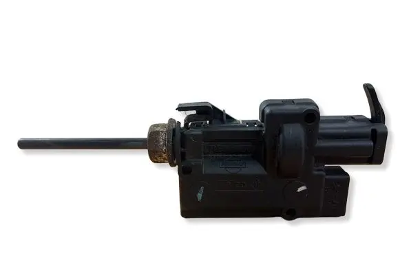 Renault Megane II Fuel tank cap lock 8200305732