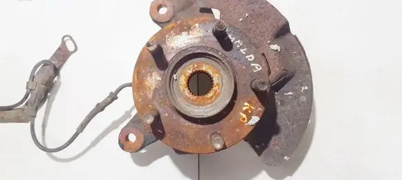 Mazda Premacy Front wheel hub