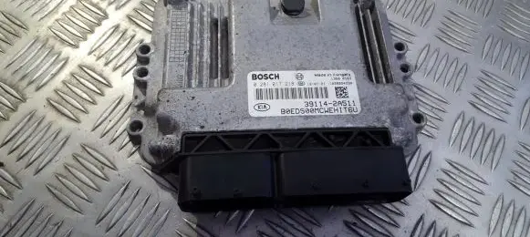 KIA Ceed Engine control unit/module 0281017218