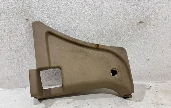 Nissan Terrano Foot area side trim 669010F000