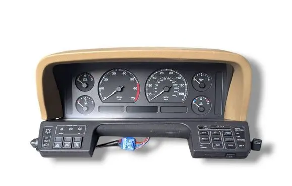 Speedometer (instrument cluster)