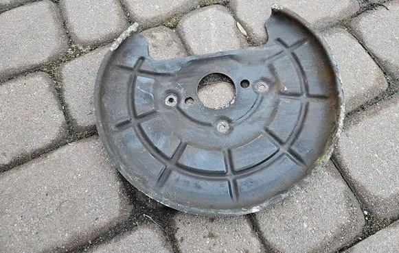 Opel Corsa E Rear brake disc plate dust cover