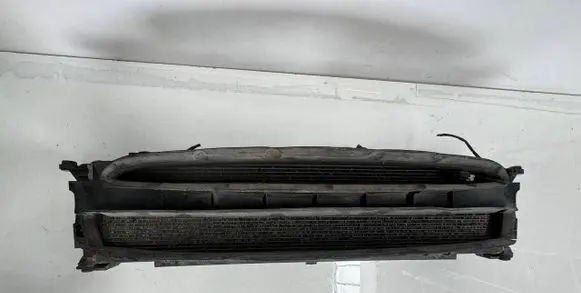 Tesla Model S Coolant radiator 100725600K
