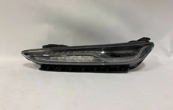 Hyundai Kona I LED Daytime headlight 92207J92