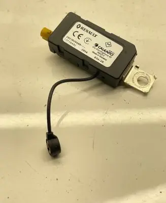 Renault Kadjar Aerial antenna amplifier 282302668R 360331T 10515431