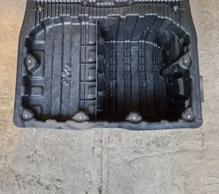BMW 3 E90 E91 Glove box in trunk 51717120020 7120020